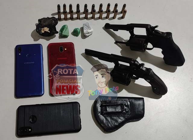 Pm Apreende Armas E Drogas Na Boca De Fumo Em Que Um Morreu E Dois Foram Baleados Em Vilhena